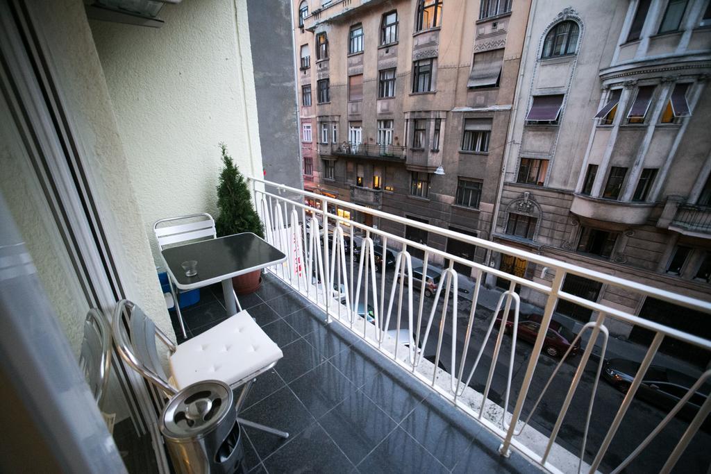 Budapest Downtown Apartments With Balcony & Garage Optional & Restaurant In The Building Quarto foto