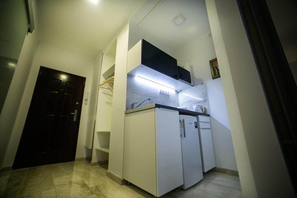 Budapest Downtown Apartments With Balcony & Optional Garage & Restaurant In The Building Quarto foto